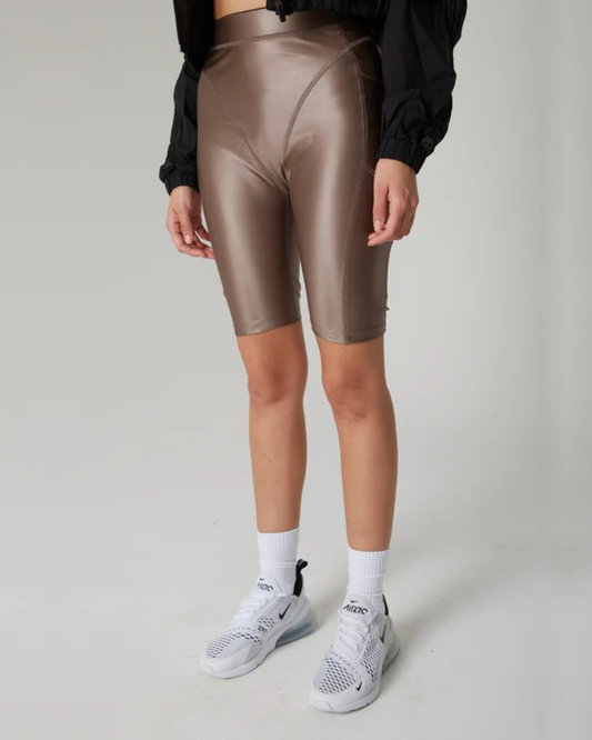 Women's Performance Liquid Span Knee Bike Short